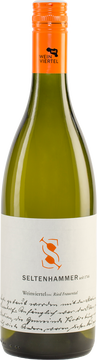 Dezenter, vornehmer Grüner Veltliner mit ausgeprägtem Sortencharakter. Jugendlich, saftig mit pikanter Würze und ausgeprägter Fruchtaromatik. Ein Wein mit Stil – von der Nase bis zum cremigen Abgang.