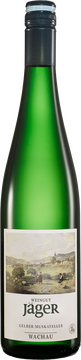 Ein  sehr eleganter Muskateller mit erfrischender Mineralik. Besonders  ist der  feine Duft nach Holunderblüten; sehr animierend. 
Verspielt  in der Nase mit schönem Extrakt,  aber trocken ausgebaut. 
Dieser Wein zeigt  exotische Noten nach Maracuja. Ein toller Trinkfluss! 
Perfekt für die Terrasse. Der Sommeraperitif!
