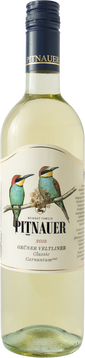 Leichter, blumiger, finessenreicher Wein der einem das Gefühl vermittelt Weintrauben zu essen. Charmanter Birnen-, Apfelduft der ankündigt was sich am Gaumen dann auch angenehm fortsetzt, gute Balance; milde, elegante Säurestruktur, florales Finish.