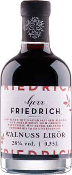 Herr Friedrich Walnuss Likör