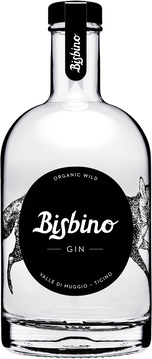 Der Tessiner Gin Bisbino, welcher bio-zerfitifiert ist, wird mit "geheimen" Botanicals aromatisiert. Diese stammen aus dem Tessiner Valle di Muggio.

Der Monte Bisbino ist der Berg, von dem dieser Gin seinen Namen hat. Sein Charakter, seine Struktur und seine Geschichte sind von diesem Berg inspiriert. In den Pfaden und Wäldern auf welchen von Martino Mombelli das Geheimrezept entwickelt wurde, trafen sich Damiano Merzari, Giona Meyer, Carolina Valsangiacomo und Rupen Nacaroglu, um sich zusammen mit einem Traum auseinanderzusetzen und diesen zu konzipieren: Es ging um die Herstellung des ersten Gins aus dem Tessin.

Viele Kräuter, Blütenstände und Beeren sind im Rezept für den Gin Bisbino enthalten. Sie werden in den herrlichen historischen Gärten von Sagno aus Überzeugung und mit Sorgfalt biologisch angebaut. Dort gibt es eine wundervolle Terrasse, von welcher man auf das Mendrisiotto sowie auf die Lombardei blicken kann, welche ganz nah ist. In den Gärten von Sagno erhalten die erwähnten Zutaten viel Sonne.
