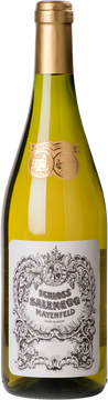 Diese weisse Cuvée von Schloss Salenegg wird aus je 50% Chardonnay- und weiss gekelterten Pinot Noir-Trauben, dem Geschwisterpaar aus dem Burgund, gewonnen. Beide Trauben werden bei einem Zuckergehalt von etwa 90° Oechsle geerntet, was einen lebhaften, fruchtigen Wein mit sehr moderatem Alkoholgehalt ergibt. 
Die alkoholische Gärung findet bei kontrollierten tiefen Temperaturen von 15°C im Stahltank statt. Auf den biologischen Säureabbau wird ganz bewusst verzichtet, so bewahrt die Cuvée Blanche ihre betörende Frucht und Frische.  

Degustation
Typus: Passepartout
Die Nase zeigt viel Frucht mit feinen blumigen Noten, Banane und sogar etwas Maracuja. Im Gaumen ist die Cuvée Blanche wunderschön ausbalanciert, da Frucht und Säurestruktur perfekt aufeinander abgestimmt sind, was die Fruchtsüsse ohne jeglichen Restzucker voll zum Tragen bringt. 
Diese Cuvée passt einfach zu allem: zum Apéro ebenso wie zu einer Vorspeise mit Fisch oder einem asiatischen Gericht. Die Kombination der frischen Säure, der Trockenheit u
