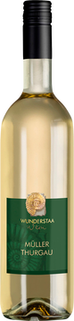 Intensives Aroma von exotischen Früchten und Grapefruit, grünem Apfel und weissen Blüten. Am Gaumen dicht, schmeichelnd, spürbare frische Säure. Im Abgang salzig-mineralische Noten und Passionsfrucht.