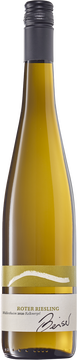 Elegant saftiger Roter Riesling aus  2020! Sanfte Noten nach Blütenhonig und Anklänge von tropischen Früchten und floralen Noten. Der Körper komplex, saftig, schlürfig mit einer verspielten Mineralität die diesen Jahrgang ausgesprochen finessenreich macht. Sanfte Säurestruktur, schön saftig auch im Abgang. Ein Wein mit sicherem Reifepotential, der zu vielen Gelegenheiten passt und einfach Riesling-Spaß bereitet!