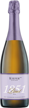 Feine Burgunder - und Brioche-Note. Chardonnay, Weißburgunder, Grauburgunder und Spätburgunder sind Grundweine dieses Pinot - Sekts und beglücken mit cremigem Schmelz und Fruchtigkeit. Dieser Sekt begeistert uns mit seinem zarten Perlenspiel und beschwingt mit lebendigem und feinperligem Prickeln.