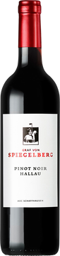 Vielschichtige Fruchtnoten nach Erdbeeren, Brombeeren und Pflaumen. Fruchtig im Antrunk, feine Säurestruktur, elegant und ausgewogen.