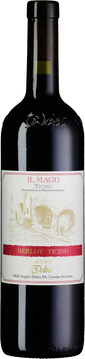 Il MAGO, hergestellt im Tessin, wird aus sorgfältig ausgewählten Merlot-Trauben vinifiziert. Alkoholische Gärung in Inox-Weintanks bei kontrollierter Temperatur und Ausbau in neuen Barriquefässer aus französischer Eiche mit 225 Litern Fassungsvermögen.

Ein Wein von leuchtender rubinroter Farbe mit einem sehr fruchtigen Bouquet und Noten von Brombeeren, Vanille und edlen Gewürzen. Der Geschmack ist samtig warm und einhüllend. Eine Harmonie von intensiven und überwältigenden Aromen.

Alkoholgehalt: 14% Vol.

Serviertemperatur: 18°C.

Haltbarkeit: 10/15 Jahre.

Passt hervorragend zu Hauptgerichten mit gebratenem weißem und rotem Fleisch, gegrillt oder mit Wild.

Wir sind soweit! Nach 5 langen Jahren schlagen wir, für Liebhaber und Nostalgiker, wieder den «il Mago Merlot Ticino DOC 2018» vor. Einer unserer Besten Weine, der seit 5 Jahren nicht mehr produziert wurde. Dadurch, dass wir den Weinberg in Rancate nicht mehr bewirtschaften konnten, fehlte uns das Rohmaterial für die Produktion. Ein Merlot, an den wir u