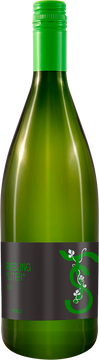 Unser Riesling besticht durch seine Frische und Fruchtigkeit und ist zum alltäglichen Genuss im Viertel oder als Schorle perfekt geeignet.
