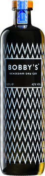 Das Vermächtnis von Großvater Jacobus "Bobby" Alfons ist in einer Reihe von außergewöhnlichen Spirituosen festgehalten, die den Osten mit dem Westen, das Erbe mit der Innovation verbinden. Nach zwei Jahren der Verkostung und Verfeinerung wurde 2014 Bobby's Gin auf den Markt gebracht. 

Bobby's Gin ist ein verfeinerter Ausdruck von Dutch Courage, angereichert mit indonesischem Geist. Eine frische und würzige Kombination aus Schiedam-Gin-Botanicals wie Wacholder, Fenchelsamen, Koriander, Hagebutten und traditionellen indonesischen Gewürzen wie Zitronengras, Nelken, Zimt und Kubebenpfeffer.

In der Nase folgen auf aromatisch-spritzige Zitrone und duftendes Zitronengras Kräuternoten von Koriander und Wacholder. Florale Anklänge und Orangenblüten entwickeln sich zu einer kühlen Mentholbrise mit feinem Pfeffer und Gewürzen.

Beim ersten Schluck öffnet sich Bobby's Gin mit einem Ausbruch von frischen und kühlenden Zitrusfrüchten, gefolgt von lebhaften Wacholdernoten und einer krautigen Mischung aus indonesischen Gew