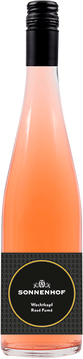 Unser Rosé Fumé überzeugt mit unverwechselbarer Frische und Finesse. Der Duft von roten Beeren gepaart mit einer wundervollen rauchigen Würze, das lange Hefelager und die Holzfassreife sorgen für Fülle und Charakter. Ideal als Aperitif zu sommerlichen Vorspeisen oder gegrilltem Fisch.