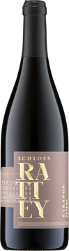 Vollmundiger, gehaltvoller trockener Rotwein mit ausgewogenem Tanningehalt, angenehmer Eichenholznote, nach Pflaumen, roten Beeren und Vanille.  12 Monate in Halbstückfässern im Keller gereift.