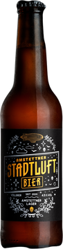 Das Amstettner Stadtluft Bier ist ein untergäriges Lagerbier angelehnt an das Rezept von Anton Dreher dem Gründer der Schwechater Brauerei.
Malzbetont, dezent gehopft und angenehm bitter. Eine erste Nase erinnert an frisches Heu. Das Karamel verwöhnt den Gaumen ab dem ersten Schluck ohne dabei süß zu sein.
Farbe goldbraun mit einer leichten Opaleszenz da es unfiltriert ist. Weißer, feinporiger Schaum, der gut hält.
Spritzige Kohlensäure.
