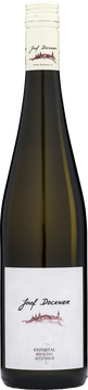 Die Trauben für diesen sortentypischen Riesling stammen
ausschließlich von Weingärten aus dem Kremstal. In der Nase
intensive Primärfrucht nach Blüten und Steinobst. Florales,
einladendes Bukett. Am Gaumen saftige Frucht nach reifen Pfirsichen.
Gute Balance zwischen Säure, Extrakt und Restzucker. Ein echter
Riesling-Klassiker, mit schönem, trinkanimierendem Stil.
