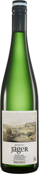 Dieser Riesling  ist verspielt, charmant und vielschichtig und erfreut mit prägnanten Fruchtaromen – mit einem Bukett von Marille und Anklängen von Zitrone. Der Verwitterungsboden dieser Lage bringt einen cremigen Riesling mit einer leichten Feuersteinnote hervor. Ein wahrer Genuss!