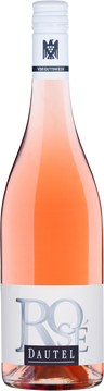 Mit feinem hellen Lachsrosa erfreut dieser Wein schon das Auge. Nicht zu kalt ins Glas geschenkt entfalten sich Aromen von feinem Weinbergs Pfirsich, leichter Himbeere und roter Johannisbeere. Noten von Orangenzeste sowie der Duft von Kirschblüten ergänzen die lebendige Fruchtigkeit.  
Feinfruchtig animierend der Auftakt am Gaumen. Rote Johannisbeere, Pfirsich, grüner Apfel und Orangenzeste im Nachhall ergeben ein großartiges Geschmackserlebnis. Beschwingt und nicht sättigend wirkt der Rosé am Gaumen nach und zeigt im Nachhall seine geradezu pulvrige Mineralität.
Als animierender Aperitif sowie auch zu dem aromatischen Frühling,- und Sommerküche bestens geeignet.