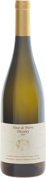 Dézaley grand cru Haut de Pierre, vielles vignes :
Réunion de vignes de plus de 25 ans issues d'une même parcelles. Un vin qui fait parler la sève alliée à la force de la terre.