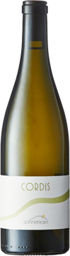 Leichter, erfrischender Wein mit fruchtiger Aromatik, Trockenausbau.
Vielschichtige, sortentypische Aromatik von Zitrusfrüchen und Holunderblüten, dezente Muskattöne.