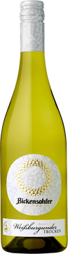 Ein eleganter Wein mit einem fein ausgestatteten Schmelz. Saftig und frisch.
Feine Zitrus-, Apfel und Quittearomen betören die Nase.
Hervorragend zu Fisch, Geflügel und hellem Fleisch, wie Kalbsbraten.
