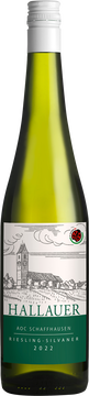 Helles Goldgelb. Duftet blumig, mit einer feinen Muskatnote. Im Gaumen ist er fruchtig und saftig.
Ein frischer Genuss und ein meisterhafter Begleiter für Fischgerichte, asiatische Küche, als Apéro.