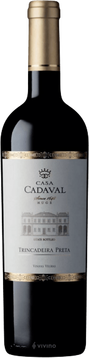 Dieser Wein zeigt die einzigartige Identität von Casa Cadaval und von dem zugehörigen Terroir. Er hat ein ausgeprägtes Aroma, mit einem fruchtigen und würzigen Charakter. Besonders gut passt er zu Fisch.