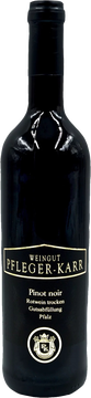 m Glas präsentiert sich dieser Wein aus der Burgundergruppe mit einem hell leuchtenden Kirschrot.

Im Duft sehr  intensiv nach Kirschen, Cassis und etwas Lakritz. Am Gaumen sehr präsent und mit gutem Druck auf der Zunge zeigt er weitere Geschmäcker von roten Waldbeeren, die sehr gut eingebundene Säure sowie einem moderaten Eindruck von Tanninen beschert diesem Wein einen wunderbar harmonischen Abgang mit einer sehr guten Länge.

Er ist ein absoluter Allrounder was das Essen betrifft,  passt zu sämtlichen Fleischvarianten, ebenso eignet er sich aber auch als romantischer Begleiter für das Dinner for Two.