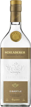 Die Zibarte ist eine im Südschwarzwald beheimatete Besonderheit. Eine wilde und seltene Pflaumenart, die seit vielen Jahren von der Brennerei für den aromatischen Zibartenbrand zunächst eingemaischt und dann destilliert wird. Dieser Brand steht für die Heimat der Hausbrennerei Schladerer und wird von seinen Kennern liebevoll „Zibärtle“ genannt.
