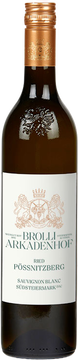 Die Lage >>Ried Hoch Pössnitzberg<< zählt zu den besten Lagen der Südsteiermark. Vielschichtig von weißen Blüten getragen, einladend cremige Melange sommerfrischer Wiesenkräuter, schwarzer Johannisbeerblätter. Dieser Wein überzeugt durch Finesse und seine Vielschichtigkeit, er präsentiert sich komplex, salzig mit mineralischem Rückgrat und feingliedriger Säure.