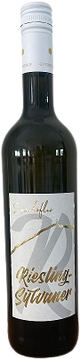 Sunnehöfler Riesling-Sylvaner 2023
AOC Schwyz
Fruchtig, ausladende Düfte von Blüten und exotischen Früchten, angenehmes Süss-Säure-Spiel