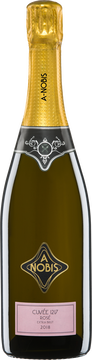 Farbe: klassisches lachsrosa mit einem strahlenden Kern.
Mousseux: fein langanhaltend, an der Oberfläche bildet es eine elegante Schaumkrone.
Geruch: Duft der Rose unterlegt mit Veilchenaromen. Das Aroma geht in den Geruch von frischen Erdbeeren und Himbeeren über, des Weiteren in frische Ribiseln. Diese werden unterlegt vom Bouquet einer frischen Orange.
Geschmack: Am Gaumen elegante, langanhaltende, frische Harmonie, aber ganz trocken mit einer eleganten eingebauten Säure.