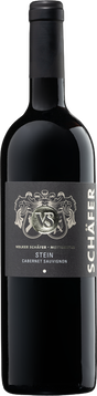 Unser Lagenwein aus der Lage Bechtheimer Stein ist geprägt durch einen vollen Körper, reife Tannine und Noten von schwarzer Kirsche, Pflaume und schwarzer Johannisbeere. Gereift ist der Wein in Barriquefässern und wurde unfiltriert abgefüllt. Geben Sie diesem Wein 2 - 3 Stunden im Dekanter, bevor Sie ihn genießen - eine wahre Explosion der Aromen.