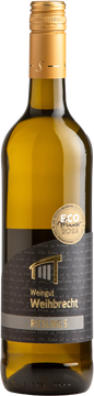 Ein leichter, lebhafter und knackiger Riesling mit kräftiger Fruchtsüße. Aromen von Zitrus, Apfel und Aprikose ergänzen das hervorragende Zusammenspiel zwischen pikanter Säure und konzentrierter Frucht. Ein wahrer Aromen Ausflug für die Sinne.

Dieser typische Riesling ist ein wunderbarer Begleiter zu süßen Nachspeisen oder als Aperitif. Durch seine süße und erfrischende Mineralität kann er gut zur scharfen asiatischen Küche harmonieren. Passt aber auch ideal zu Geflügel, Salaten und Pasta.

Gewinner bei der Prämierung von ecovin - EcoWinner 2024 - die besten BIOWEINE Deutschlands