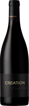 Eine Zusammenarbeit zwischen Emma und JC Martin. Spezifische Einzellage und Fassauswahl.

Ein ernsthaftes Glas voll von erstklassigem Pinot Noir.