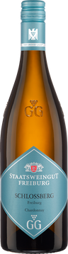 In der Farbe Gelb mit grünlichen Reflexen.
Im Geruch würzige und fruchtige Aromen
von Weinbergpfirsich, Apfel und
Honigmelone.
Im Geschmack kräftig und komplex mit
schönem Schmelz und präsenter,
erfrischender Säure sowie der Mineralität des
Gneissverwitterungsbodens.
Deutscher Qualitätswein - enthält Sulfite