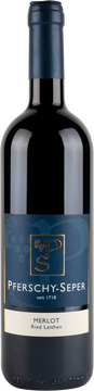 Der Weingarten für diesen Wein liegt im Herzen der Thermenregion auf einer sehr warmen und für Rotweine perfekt geeigneten Lage am Eichkogel.

Unser Merlot reift nach der Gärung für 9 Monate in kleinen Barriquefässern, welche ihm die Komplexität und das Potential zur langen Lagerung bieten. Nach dem Ausbau im kleinen Holzfass präsentiert sich der Merlot als fruchtiger, körperreicher, harmonischer und vollmundiger Rotwein, das Holz ist harmonisch eingebunden und lässt die schöne Frucht unberührt.