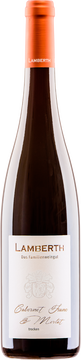 Aus unseren Guntersblumer Weinbergsparzelle „Steig-Terrassen“ und „Himmelthal“ mit Boden aus einer Lößlehm- Auflage über Kalkstein stammt dieser ausdrucksstarke Rotweine als Cuvée vereint mit Cabernet Franc & Merlot.

Der Jahrgang 2020 brachte sehr reife Trauben im geringen Fruchtansatz. Der dunkle und kräftige internationale Klassiker wurde 24 Monaten in neuen französischen Barrique-Fässern ausgebaut.

Ein komplexer Rotwein kraftvoll, nachhaltig und lange im Abgang.