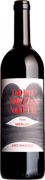 Dopo Mezzanotte, Merlot del Ticino, DOC, 2019
Farbe: Rubinrot mit granatroten Reflexen, klar und konsistent.
Trocken, warm, weich mit samtigen Tanninen. Frisch und saftig. Ausgeglichen, guter Körper, anhaltend mit einem Nachgeschmack nach Früchten und Boisé
Dieser Merlot passt gut zu komplexen Speisen. Empfohlen zu rotem Fleisch und reifem Käse.