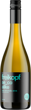 Im Zweifel immer pro se_co: Alkoholfrei! Peng! Entschuldigt, dass wir hier so laut werden, aber es gibt was zu feiern: Ab jetzt lasst ihr die Korken knallen, ohne dass es reinknallt. Mit diesem alkoholfreien Secco aus bestsaftigsten Trauben, den auch Connaisseurs im Mund drehen, wenden und spülen können wie sie wollen: 
Ist ohne, schmeckt aber wie mit! Nicht mehr zum Feiern in den Weinkeller, sondern Party, bis es hell wird.

Erhältlich in der dunklen 750ml-Flasche.