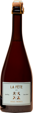 Unser alkoholfreier Schaumwein wird aus 100% natürlichen Zutaten produziert. Wir verwenden weder Farbstoffe noch künstliche Geschmacksverstärker. Durch diverse Teesorten und Kombucha, erhält der La Fête Sans seinen unverwechselbaren Geschmack - und das alles ohne Alkohol.