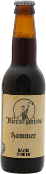 Abgeleitet vom englischen Porter, wird dieses seltene „Baltic Porter“ untergärig eingebraut. Ein Starkbier mit sehr weichem Körper und vielschichtigen Geschmacksnoten, die an Kaffee, Karamell, Toffee oder dunkle Früchte erinnern.