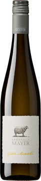 Fruchtbetont und unheimlich saftig verspricht dieser Wein viel Trinkspaß. Genießen Sie die betörenden Holunderblütenaromen, die sich im Glas entfalten.