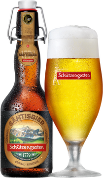 Das kellerfrische Säntisbier ist so charaktervoll, wie es sein Name vermittelt. Ein unfiltrierter, goldener Biergenuss, mit dezenter Hefeblume, leicht süsslichen Malz- und feinbitterer Aromahopfen-Note. Ursprünglich im Geschmack und international anerkannt. Benannt nach einem Berg, ist dieses Bier der wahrhaftige Gipfel des Genusses.
