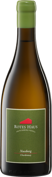 Zarte Haselnussanklänge, gelbe Früchte und Blütenhonig in der Nase. Die burgundische Stilistik mit feiner Reduktion macht den Wein äußerst straff und salzmineralisch, im Abgang sehr saftig und unglaublich druckvoll. Ein Meursault aus Wien!