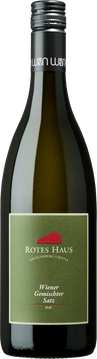 Chardonnay, Weißburgunder, Grauburgunder, Neuburger und etwas Traminer finden sich in diesem Wiener Gemischten Satz. Elegante Exotik in der Nase, am Gaumen nussig mit einer erfrischenden Säurestruktur.