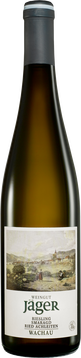 Saftiger, komplexer, vielschichtiger Riesling mit mächtigem Spiel der Aromen: reife Marille, ein Hauch Limette, Wildkräuter und Honig.
Hochreif geerntete Trauben präsentieren den Wein: finessenreich und mit einem stilvollen Säurebogen und gut haftendem Fruchtschmelz, schöner Tiefe und zugleich verspielt und charmant - pure Eleganz.
Je länger der Wein lagern darf, desto schöner wird das Trinkerlebnis.