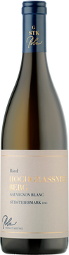 Mittleres Zitronengelb mit grünen Reflexen
Viel Wein. Traubig. Steinig. Schroff & grazil. Kaum in Worten zu fassende Vielschichtigkeit. Zesten von Amalfizitronen. Zitronengras und Thymian. Fantastisch. Straff und stoffig mit der Kraft des Hochgrassnitzbergs. Herkunft &Zeit prägen unseren high-end Sauvignon Blanc.
Speisenempfehlung: Fischsuppe; Salz-sowie Süßwasserfische; Risotto mit Meeresfrüchten
