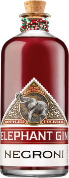 Tasting Notes:
Der Elephant Gin Negroni bietet eine raffinierte Balance von bitteren und süßen Aromen. Die Eichenreifung bereichert den Drink, verleiht ihm Tiefe und Textur sowie einen leicht rauchigen Duft. Trotz der Reifung bleibt eine wunderbare Balance zwischen bitter-süßer Wermutnote und dem Geschmack des Elephant Aged Gin erhalten.