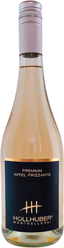 Leicht, spritzig und erfrischend – unser Apfel-Frizzante vereint den Duft reifer Äpfel mit feiner Perlage zu einem harmonischen Geschmackserlebnis. Hergestellt aus sorgfältig ausgewählten Apfelsorten und schonend vergoren, besticht dieser Perlwein durch sein lebendiges Mousseux und seinen leichten fruchtigen Geschmack.
Ideal als Aperitif, zu leichten Speisen oder einfach für die besonderen Momente im Leben. Gut gekühlt servieren – und genießen!