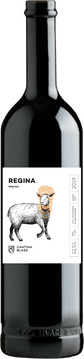 Regina ist die Königin unserer Lagen-Merlots. Auch wenn pompös im Erscheinungsbild, besticht Regina eher durch ihre innere Werte. Sie ist samtig, komplex, fruchtig, würzig und ausdrucksstark zugleich. Im wahrsten Sinne eine Seiltänzerin trotz ihrer schweren königlichen Robe. Wie alle unsere Weine freut sich Regina, wenn sie vor dem Genuss Luft erhält (Karaffieren).