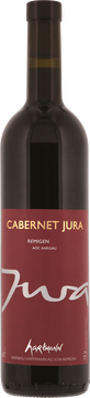 Cabernet Jura, Remigen 
Rosenaroma mit Kirschen und schwarzen Beeren, die im Geschmack zu einem eher feurigen Finale führen. 1 Jahr im Eichenfass gereift.