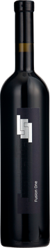 Einladend- dicht-seidig und charmant. Ein Wein wie ein Gentleman, nobel und vielschichtig.